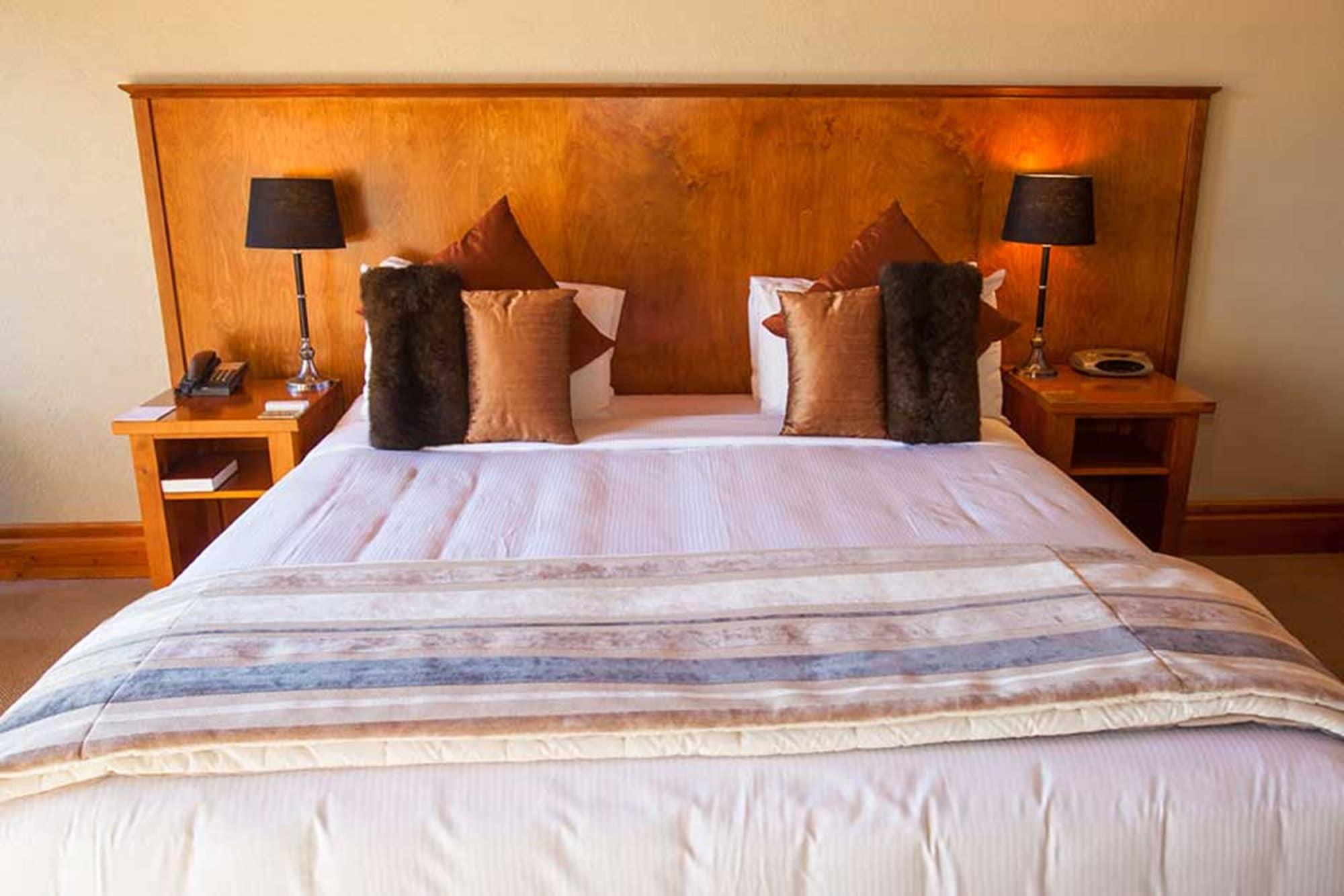 Fiordland Lodge Те-Анау Экстерьер фото