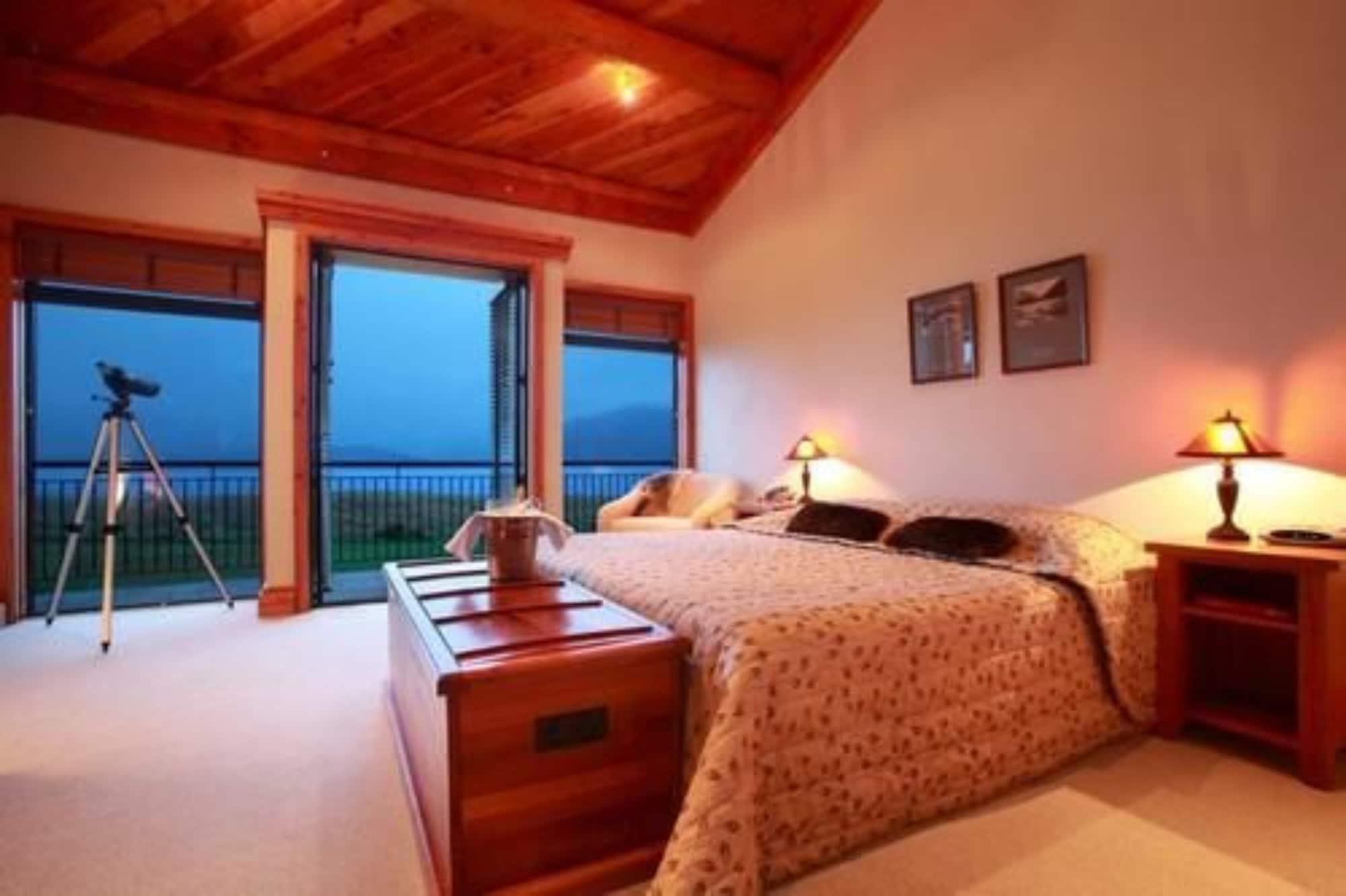 Fiordland Lodge Те-Анау Экстерьер фото