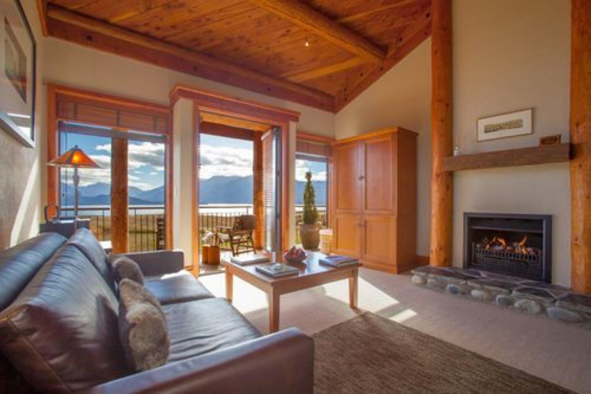 Fiordland Lodge Те-Анау Экстерьер фото